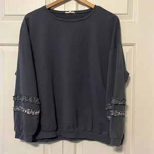 Easel sweatshirt top